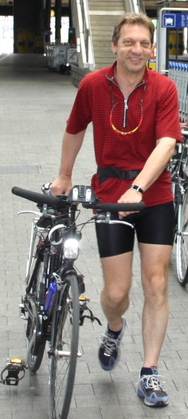 Bahnhof Basel 2005, Auftakt der Radtour von Basel nach Duisburg